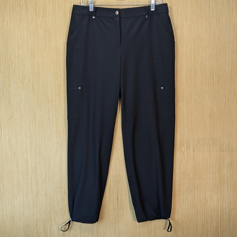 Zenergy by Chicos Black Cargo Pants Womens Medium Short‎ Stretch Travel Comfort